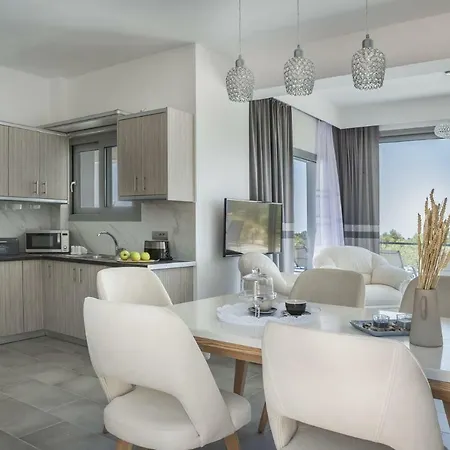 Trapezaki Sleeps 6 Pool Air Con فيلة