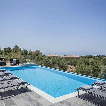 Trapezaki Sleeps 6 Pool Air Con * ترابيزاكي