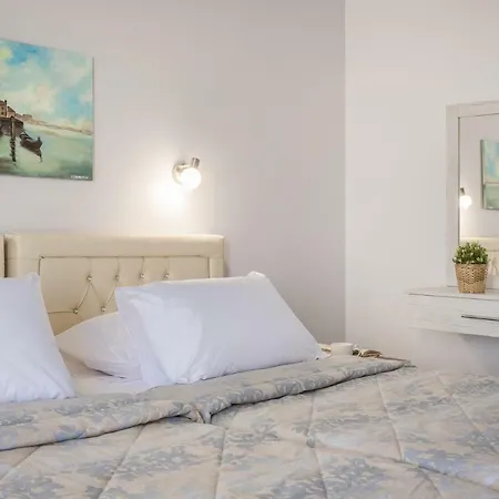 Trapezaki Sleeps 6 Pool Air Con * ترابيزاكي