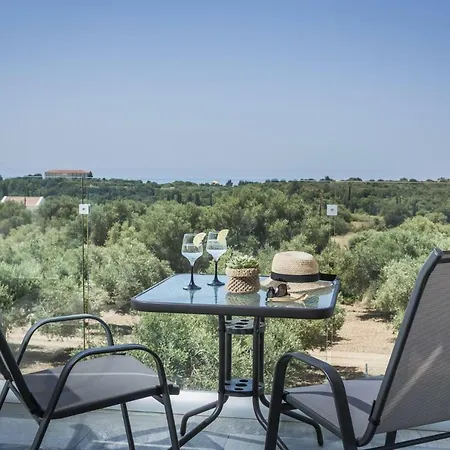 فيلة Trapezaki Sleeps 6 Pool Air Con *